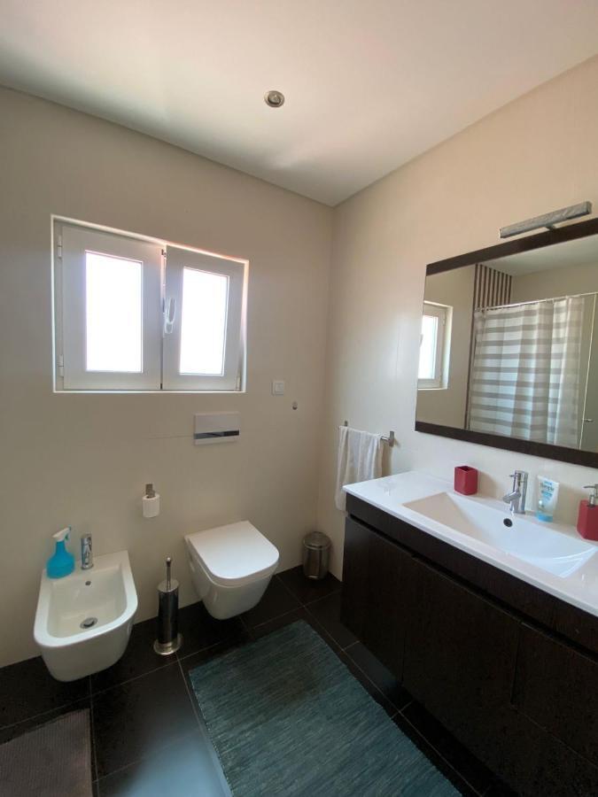 Arthouse Surf Ericeira Hotell Eksteriør bilde